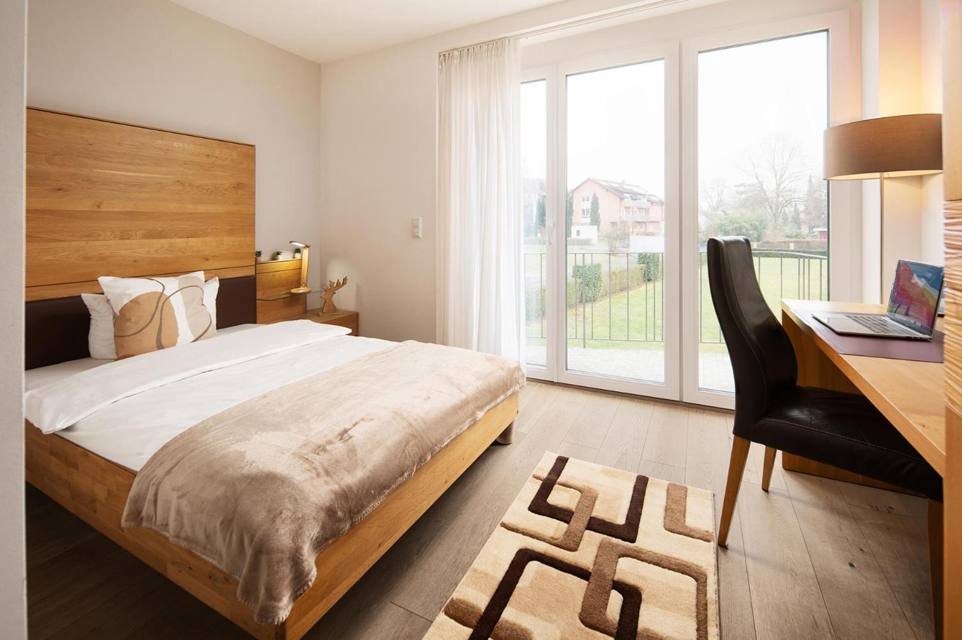 Hotel Vier Jahreszeiten An Der Therme & Kliniken Bad Krozingen Naehe Freiburg & Schwarzwald Ideal Fuer Wellness Kur & Business Ausfluege 24H Check In- Wlan & Parken Gratis Eksteriør billede