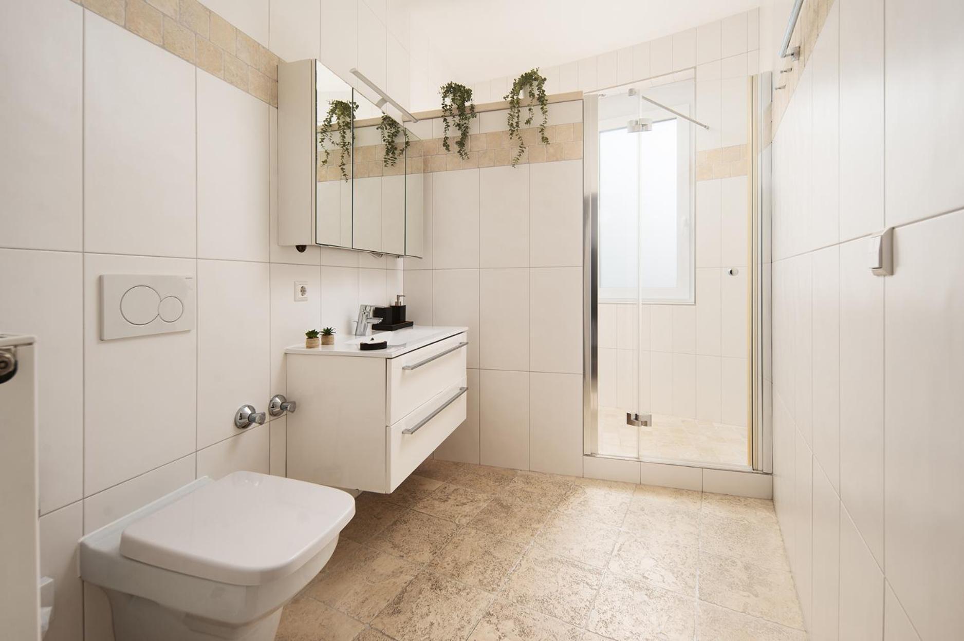 Hotel Vier Jahreszeiten An Der Therme & Kliniken Bad Krozingen Naehe Freiburg & Schwarzwald Ideal Fuer Wellness Kur & Business Ausfluege 24H Check In- Wlan & Parken Gratis Eksteriør billede