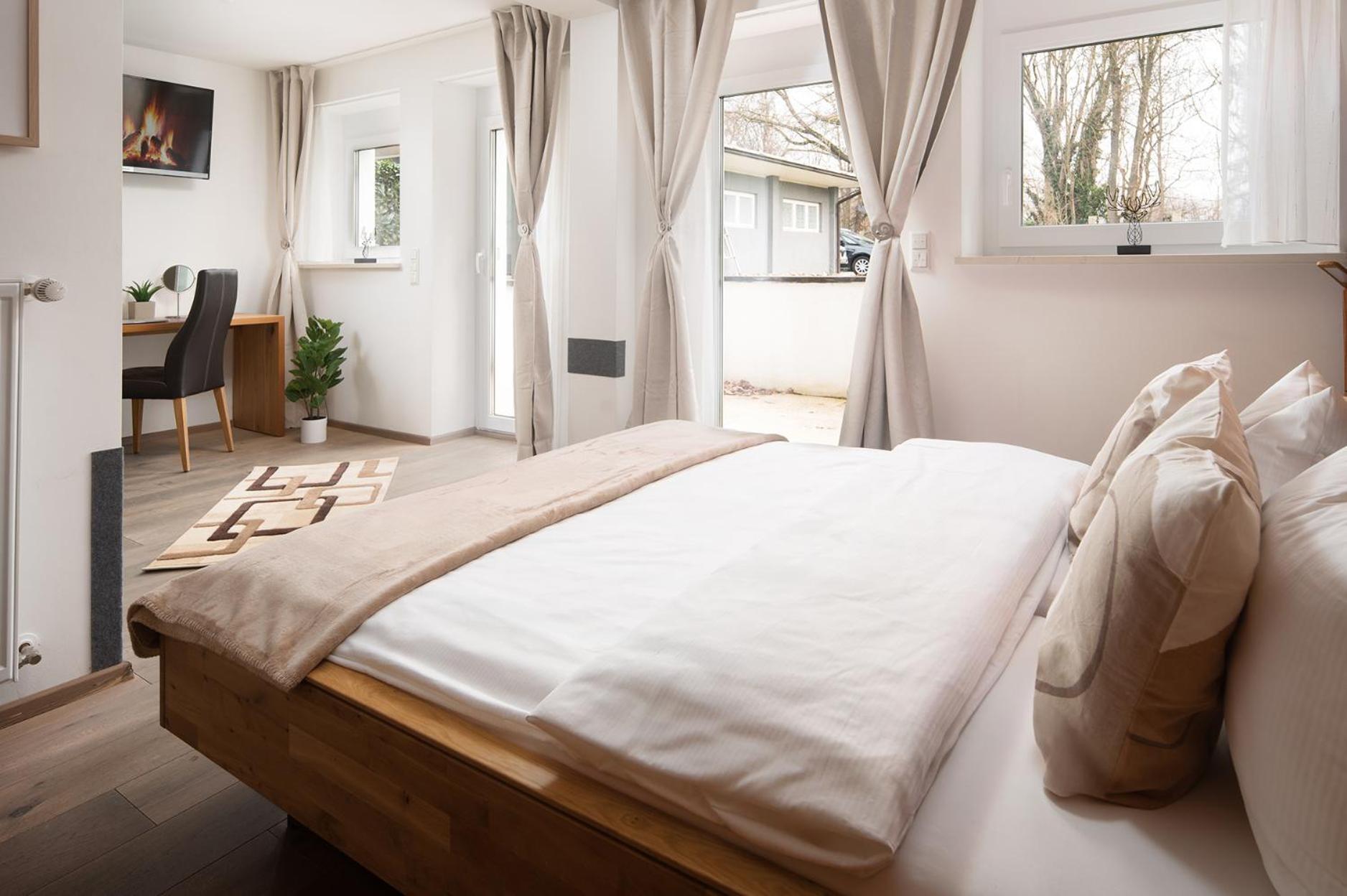 Hotel Vier Jahreszeiten An Der Therme & Kliniken Bad Krozingen Naehe Freiburg & Schwarzwald Ideal Fuer Wellness Kur & Business Ausfluege 24H Check In- Wlan & Parken Gratis Eksteriør billede